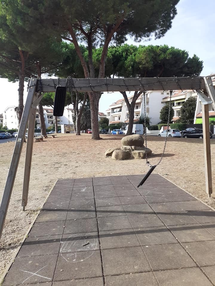 Cerveteri vandali aree giochi