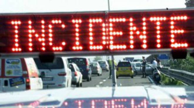 Cerveteri incidente traffico tilt