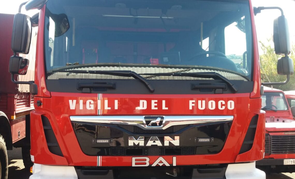 Ladispoli: con l'auto in una scarpata, salvati due giovani