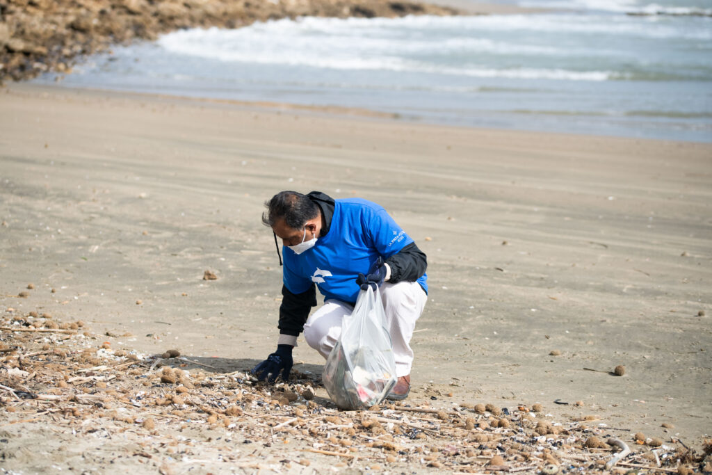 Ladispoli rimossi rifiuti spiaggia