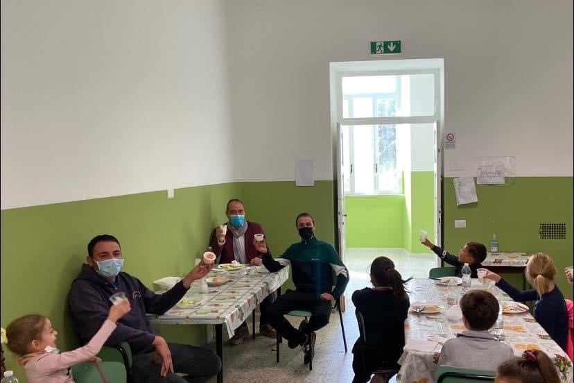 Allumiere scuola prodotti paese