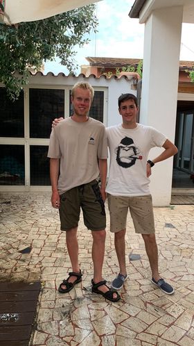 kayak Dougal accolto Ladispoli