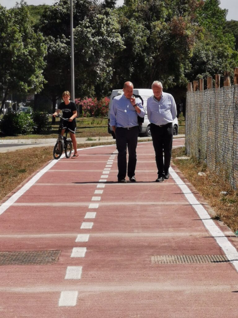 Fregene inaugurata pista ciclabile