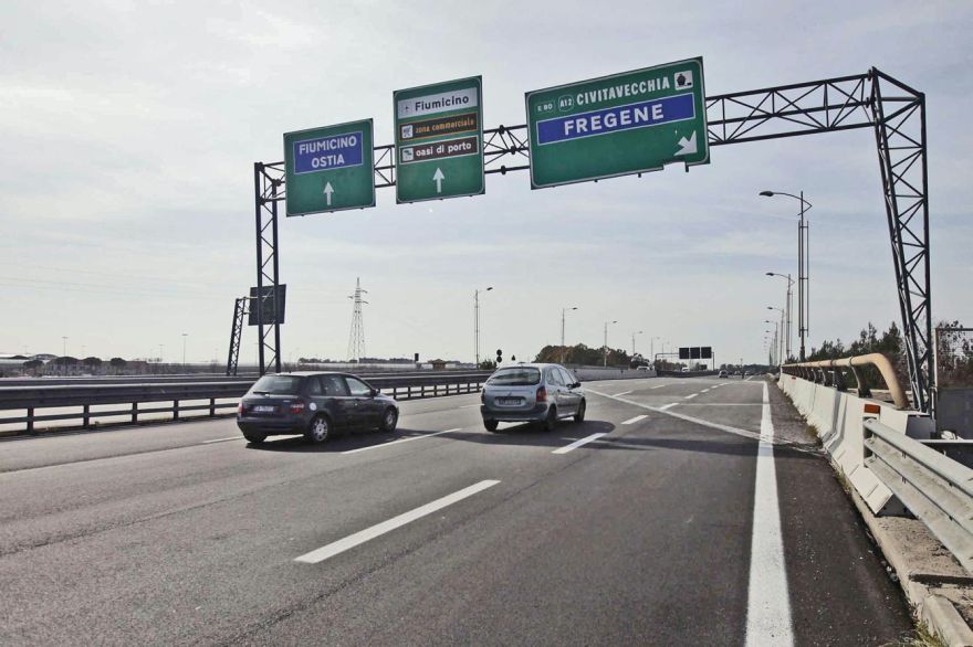 Allacciamento A91-A12: Autostrade annuncia una chiusura notturna