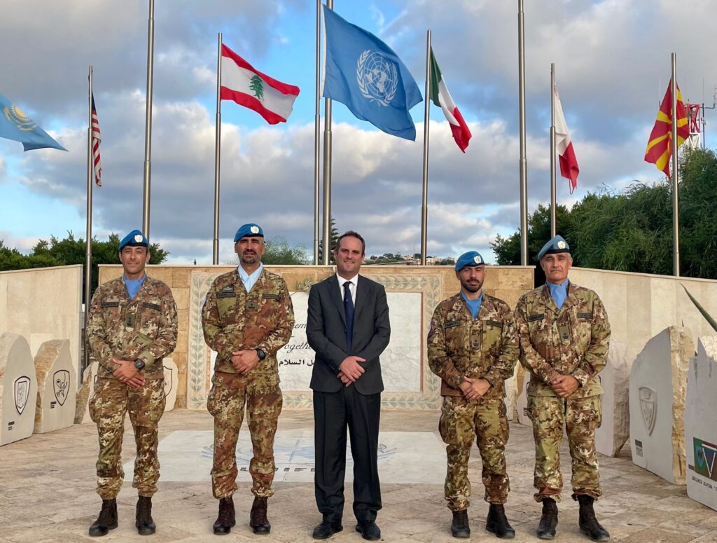 L'onorevole Battilocchio in visita al contingente Onu in Libano
