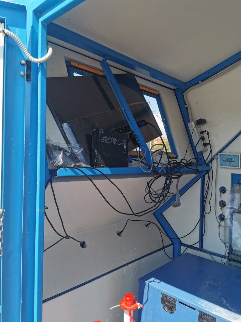 Fiumicino, ancora vandali contro le casette dell'acqua