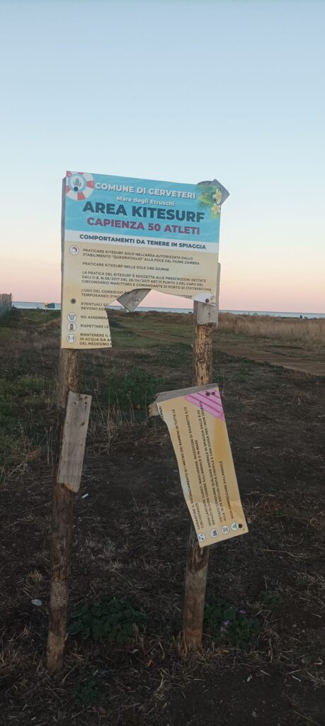 Vandali al parcheggio di Campo di Mare