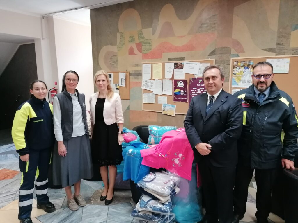 La rete della solidarietà da Civitavecchia raggiunge i profughi ucraini in Slovacchia