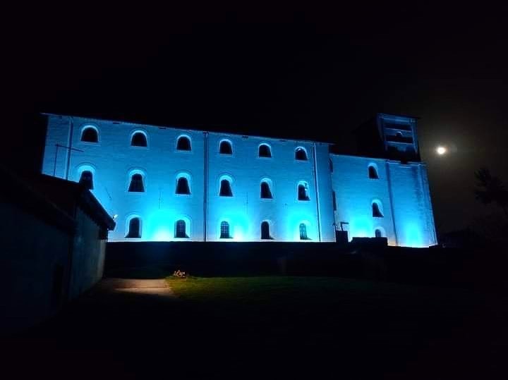 Giornata Nazionale delle vittime di guerra, il Palazzo del Granarone di Cerveteri si colora di blu