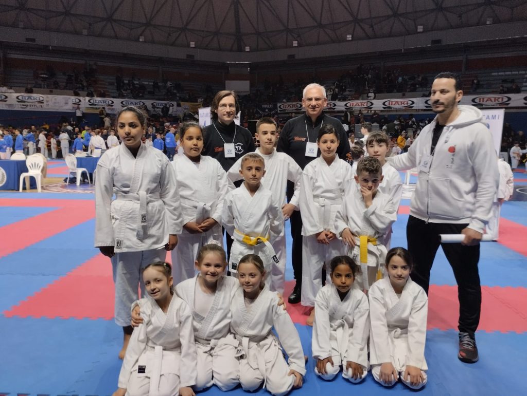 Revolution Karate, a Montecatini Terme il club cerite raggiunge il 5° posto a squadre