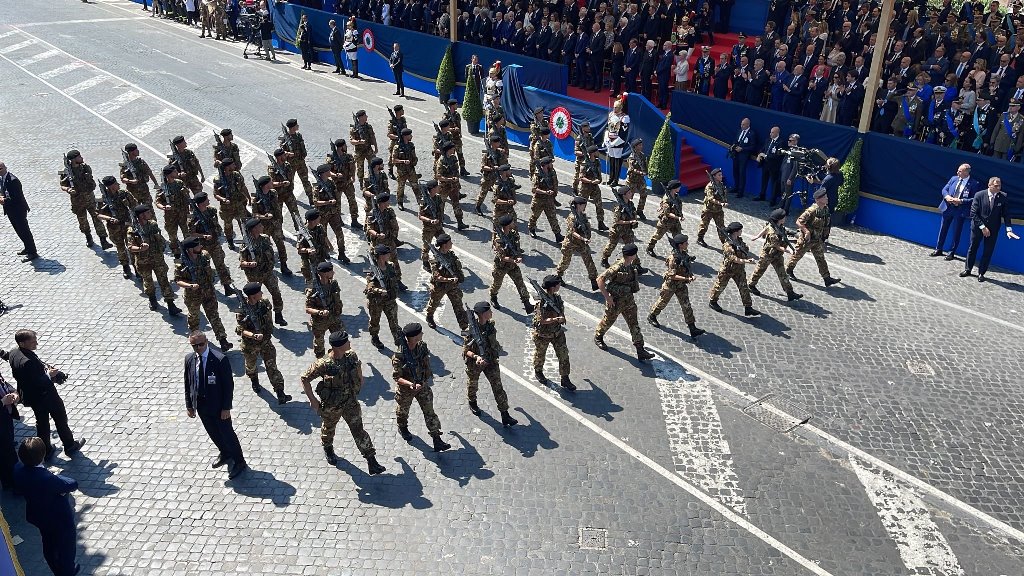L’Esercito Italiano alla sfilata del 2 Giugno: tra le compagini anche l'11° reggimento trasmissioni di Civitavecchia