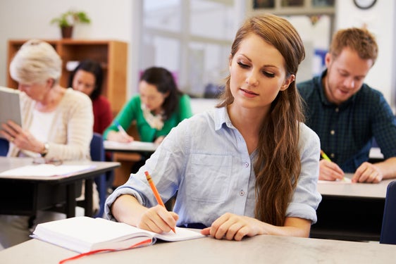 A Cerveteri l'Istruzione non ha età: la lettera aperta degli studenti del corso serale del Mattei