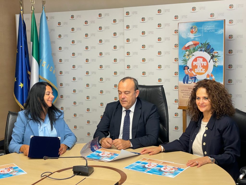 Lettini gratuiti sul litorale per le persone con disabilità, il progetto Un Posto al Sole premiato in Regione