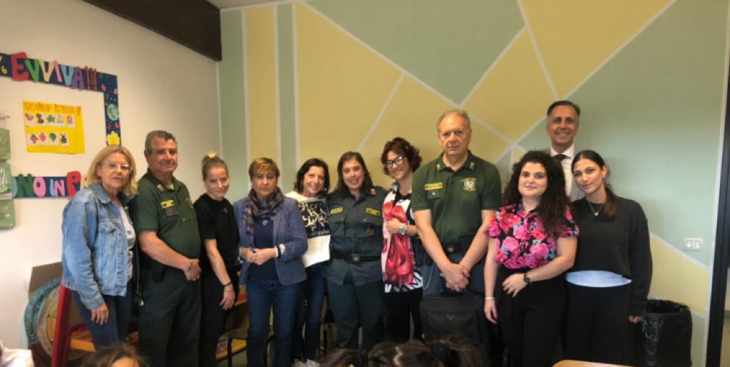 Ladispoli, piccole guardie zoofile sensibilizzano le Scuole: un gesto di amore per gli animali"