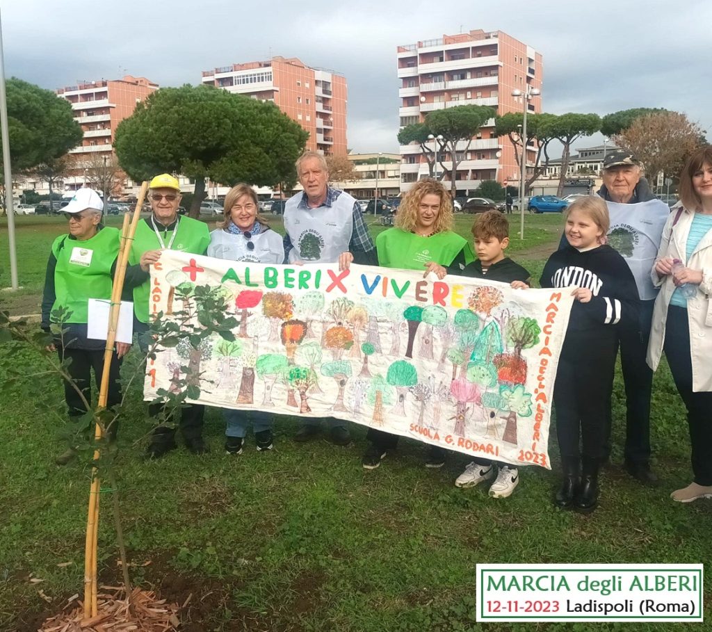 Grande partecipazione alla “Marcia degli Alberi” di Ladispoli