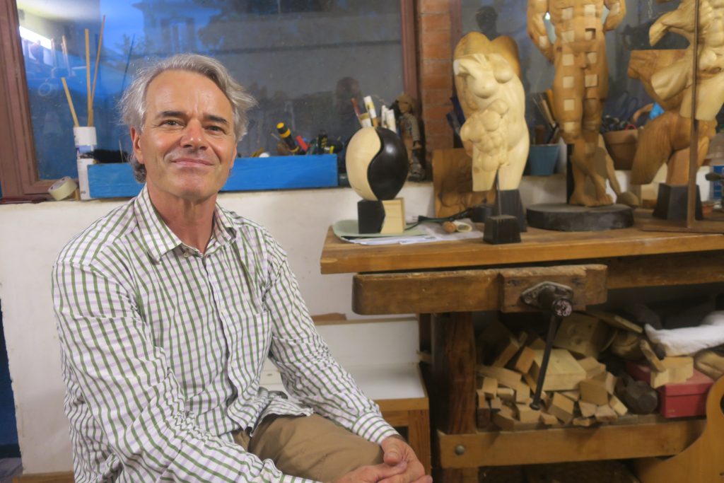 Lo scultore Paolo Frattari: la vera cultura di Cerveteri risiede nel suo rapporto con l’antichità