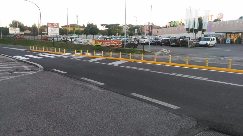 Installato il cordolo sulla Braccianese in località  Rinascente