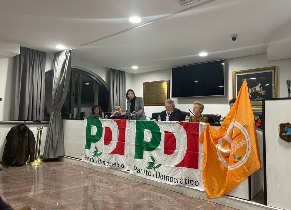 Elly Schlein a Civitavecchia: "L'alternativa parte dal territorio"