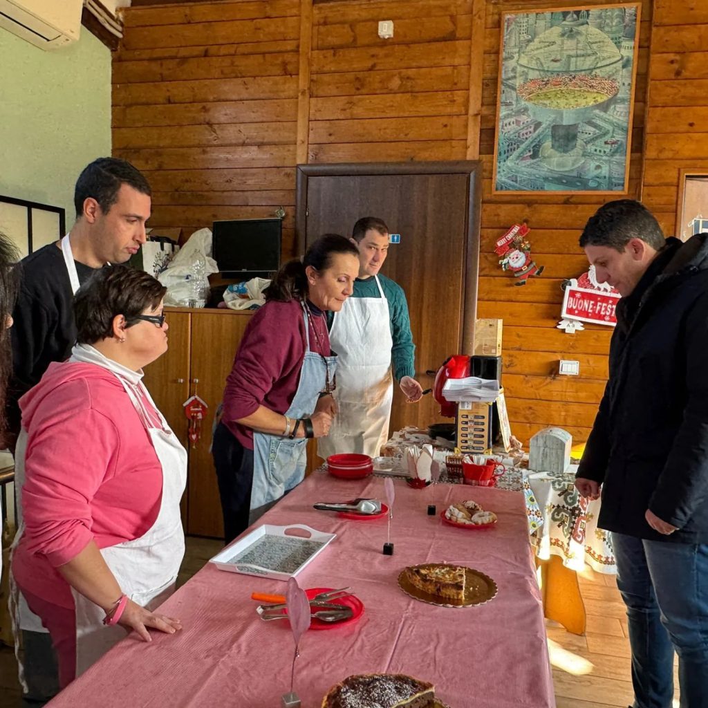 Il sindaco Grando visita il "Giardino di Annalisa", sede dell'associazione Nuove Frontiere Onlus