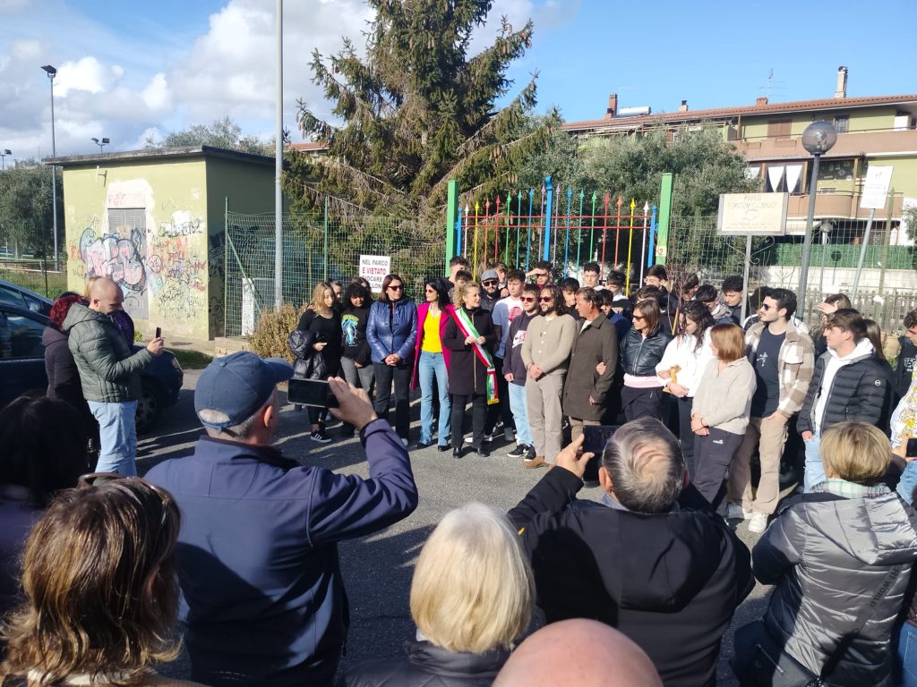 Cerveteri, il Sindaco consegna le chiavi di Parco Fürstenfeldbruck agli amici di Damiano Casali