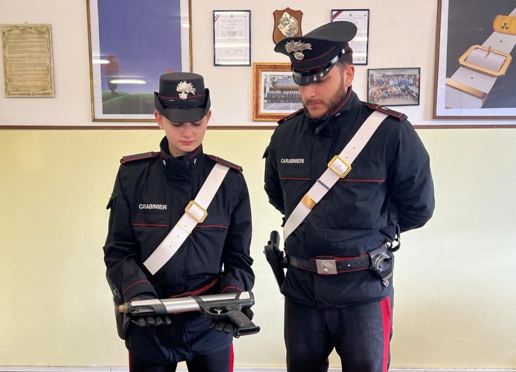 Rapina una farmacia con un fucile da sub: fermato 51enne di Anguillara