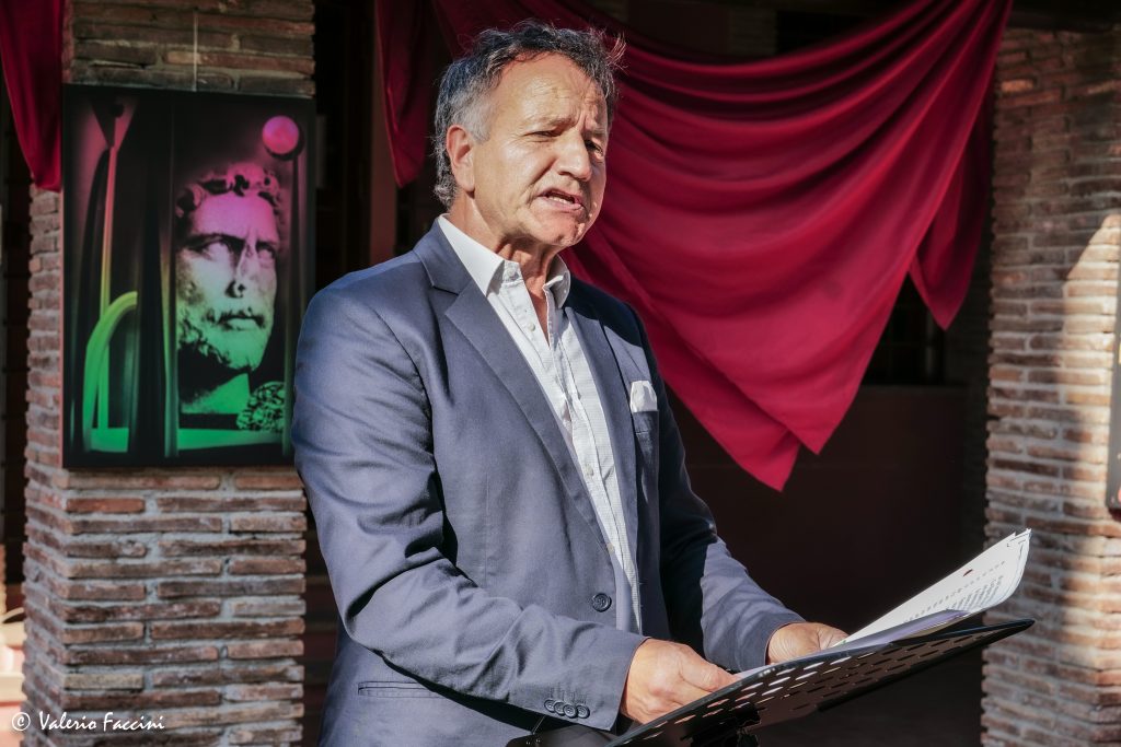 Agostino De Angelis rappresenta Eschilo nel prestigioso palcoscenico naturale dell’area archeologica di Pyrgi