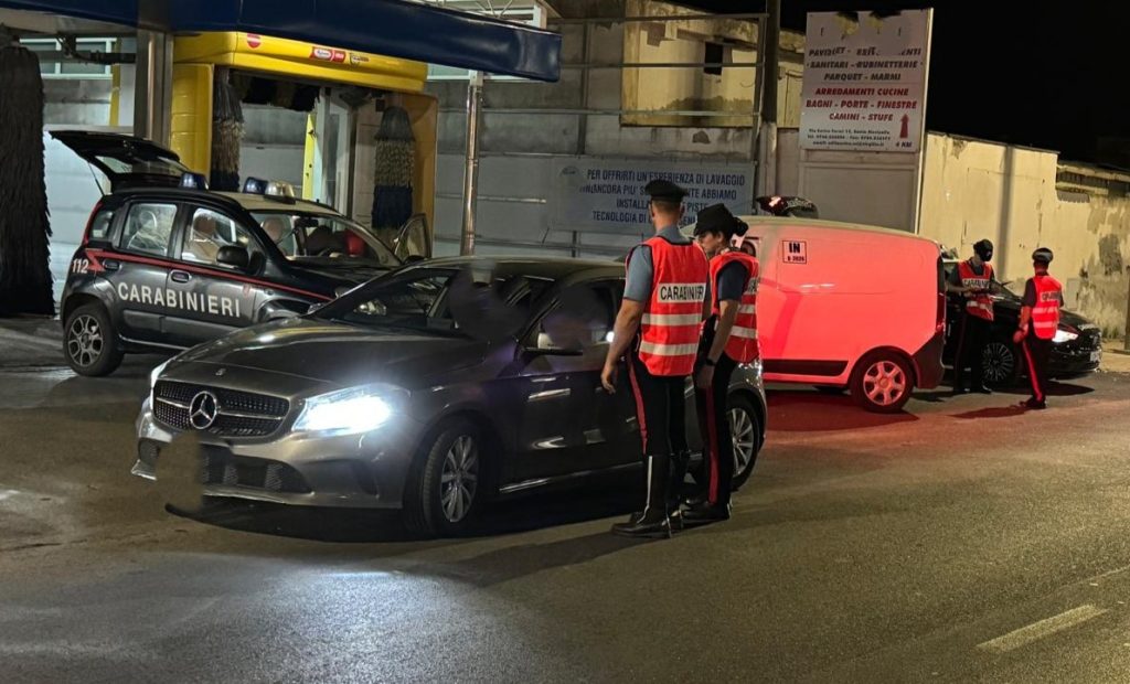 Raffica di controlli dei Carabinieri sul litorale nord della Provincia di Roma