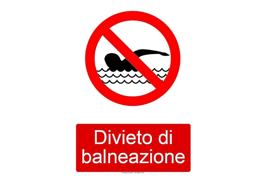 Alghe tossiche: divieto di balneazione ai Bagni del Pirgo