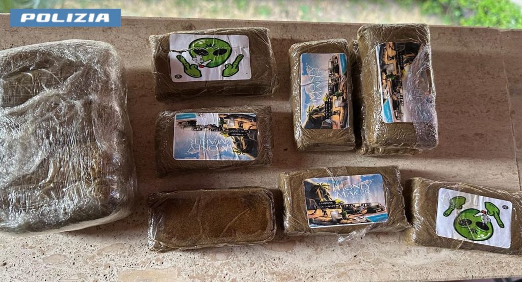 Spaccio di sostanze stupefacenti: arrestate 7 persone