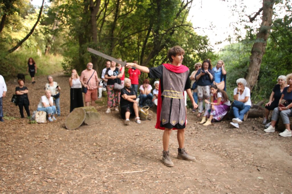 Cerveteri, successo per la performance teatrale “I Sentieri dell’Anima” di Agostino De Angelis
