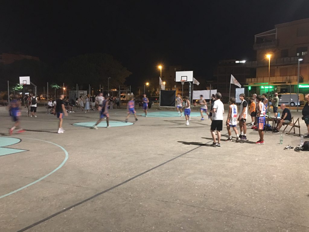 Ladispoli, festa dell’accensione ai campetti di Via Firenze