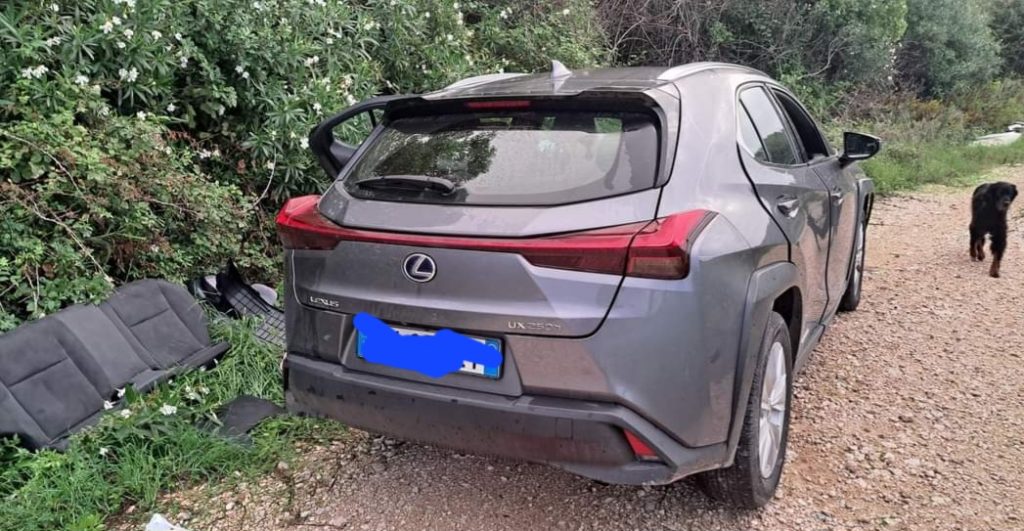 Marina di Cerveteri, smontano un'auto per rubare la batteria