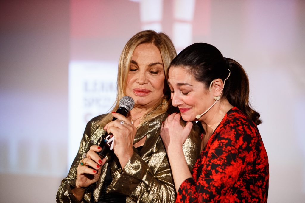 "Sedotta e sclerata Christmas", una serata di solidarietà ed emozioni