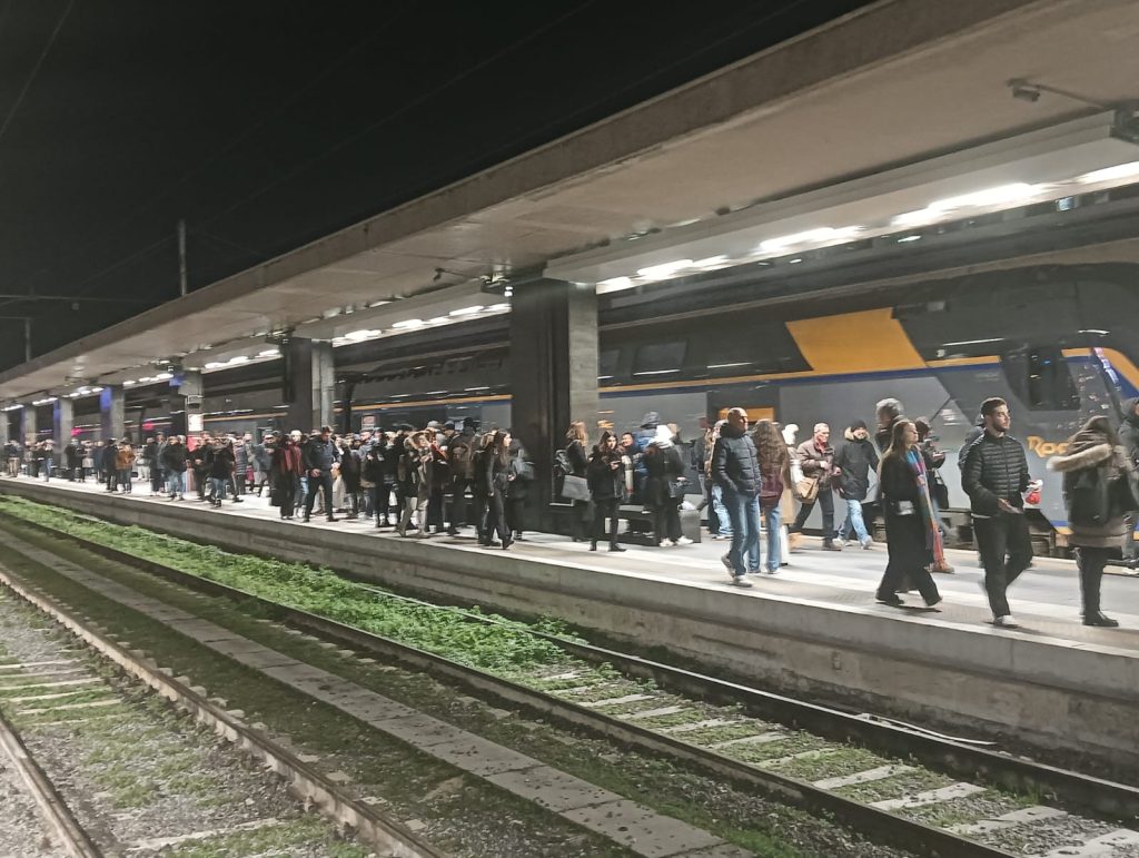 Nodo di Roma: circolazione sospesa a Roma Termini