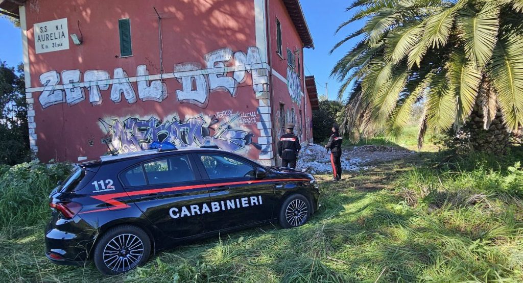 Tentata occupazione abusiva di edificio a Passoscuro: 12 romeni denunciati dai Carabinieri