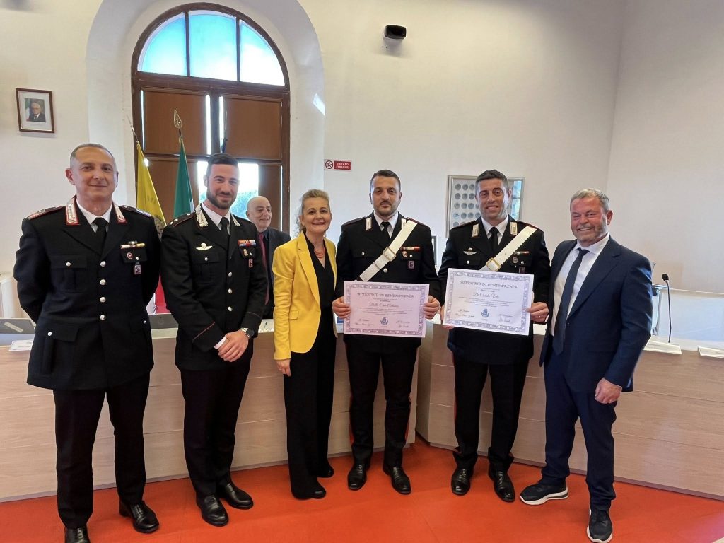 "Cerveteri premia i Carabinieri che hanno arrestato un ladro davanti allo sportello bancomat"