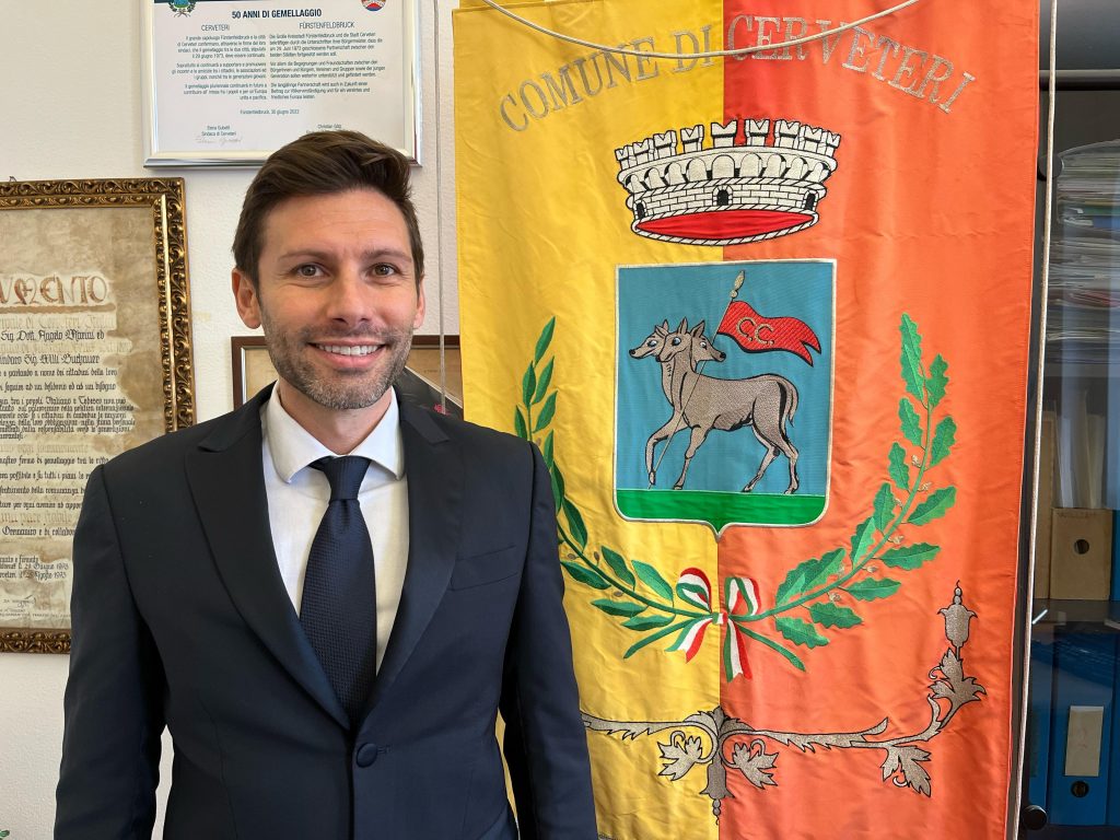 Nuovi cavidotti e rifacimento ex novo del manto stradale: lavori in corso in tante strade a Cerenova