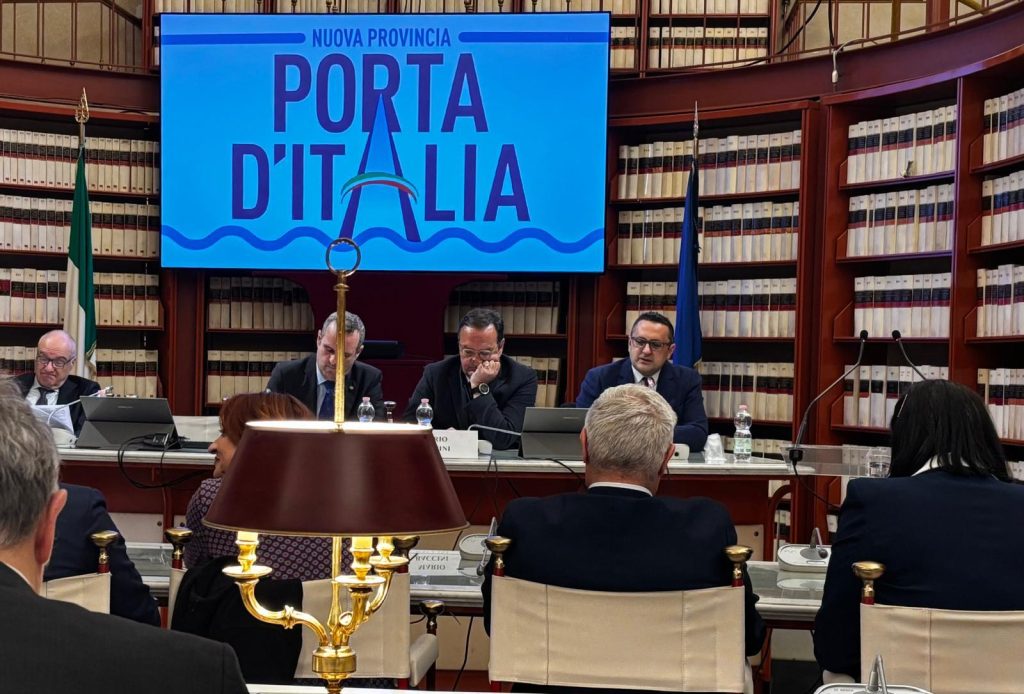 l Granarone di Cerveteri Torre Flavia / il lungomare di Ladispoli il Castello di Santa Severa