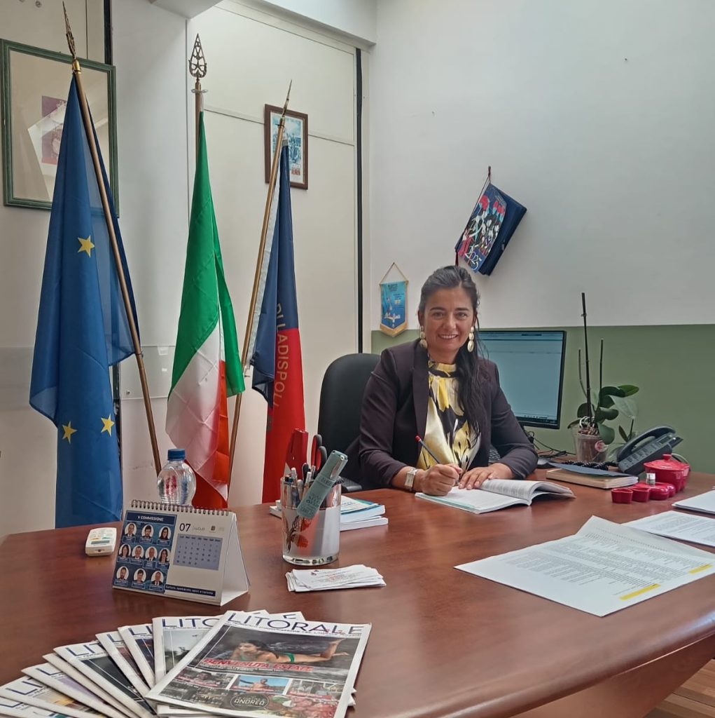 Ladispoli, l'assessore Daniela Marongiu al “Drappo dei Comuni” di Tolfa