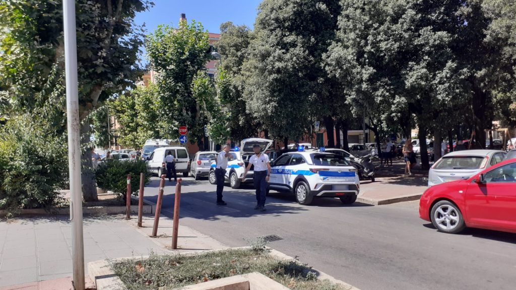 Incidente in pieno centro a Ladispoli: traffico bloccato