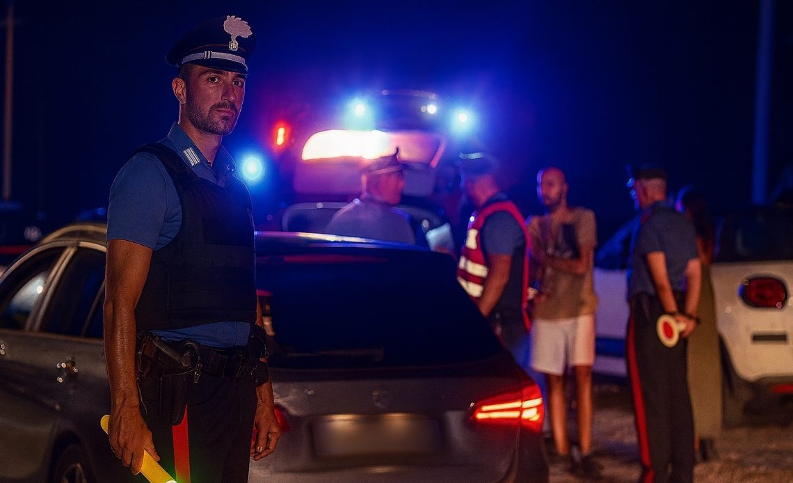 Controlli sui litorali di Ostia e Fregene: 6 arresti, 9 denunce