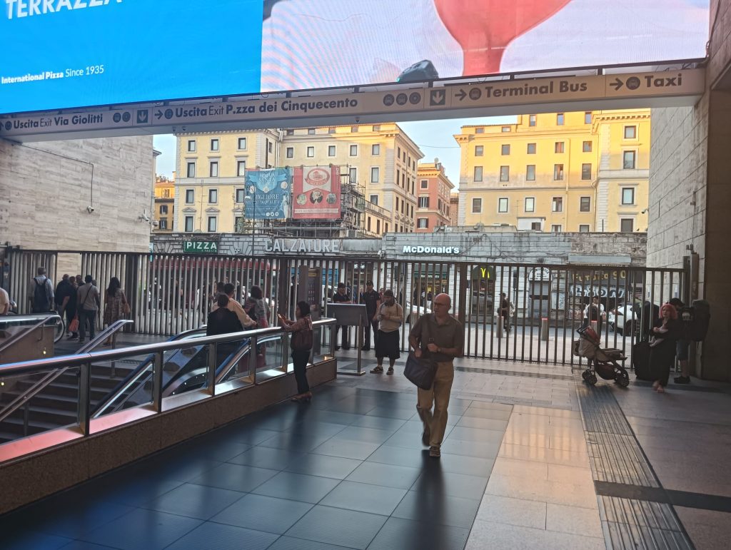 Blindata la stazione Termini in preparazione alla manifestazione pro Palestina di oggi