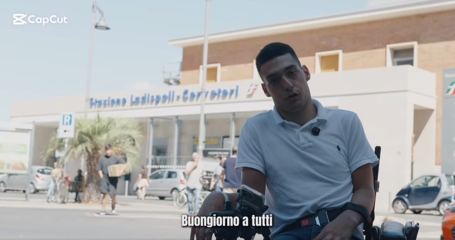 Passeggiata speciale” a Ladispoli: accessibilità messa alla prova da Daniele Turis con l’Assessore Porro