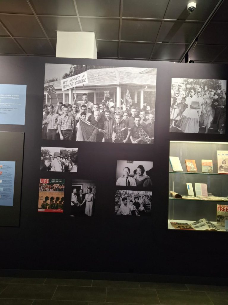 Ladispoli, gli studenti dell’alberghiero visitano la mostra dedicata a Martin Luther King