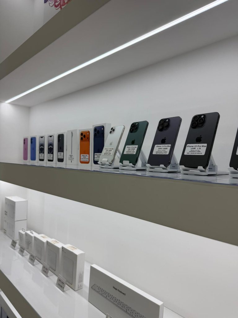 Il dicembre di Innova Store: Iphone con rate fino a 24 mesi