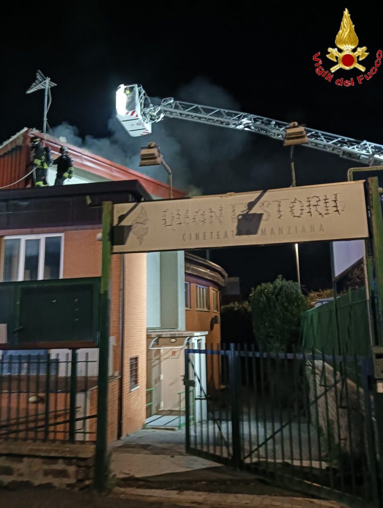 Incendio al tetto dell’Università Agraria di Manziana, intervento dei Vigili del Fuoco di Cerveteri