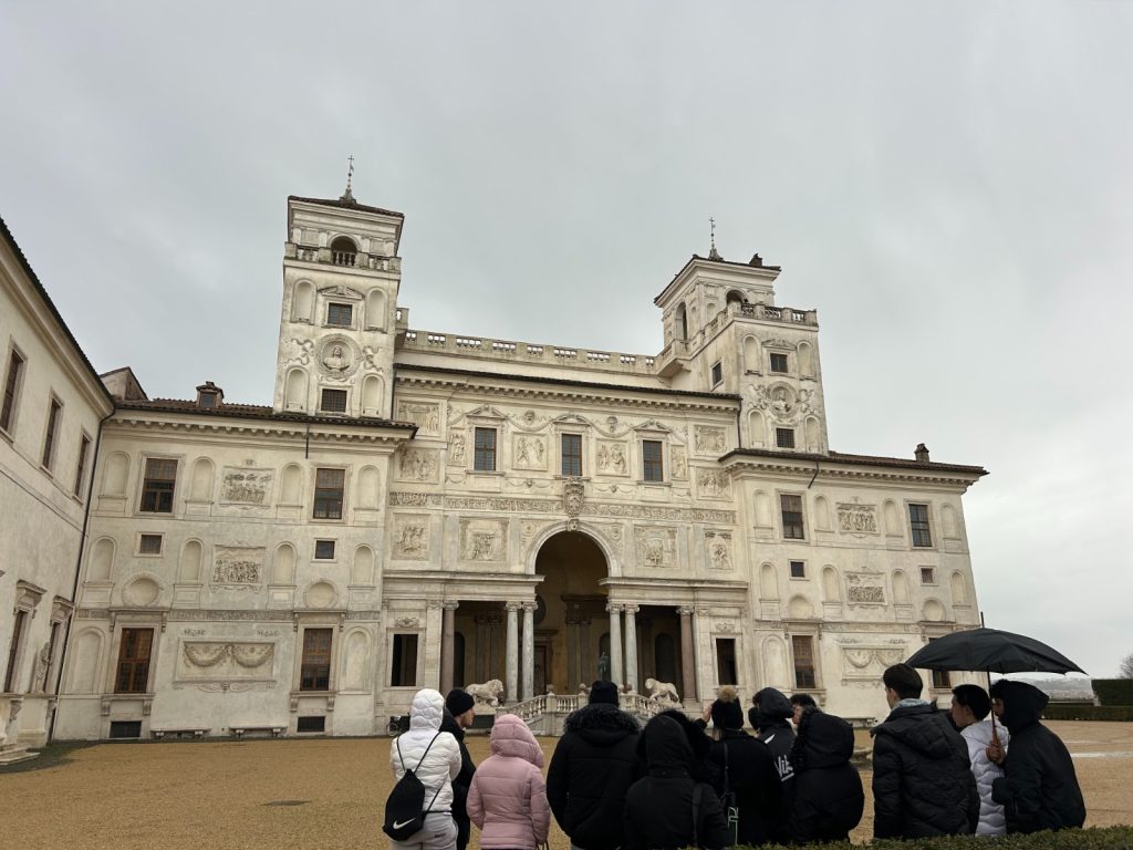 Alla scoperta dell'accademia di Francia: Villa Medici apre le porte alla 5ª Sala dell'Alberghiero di Ladispoli