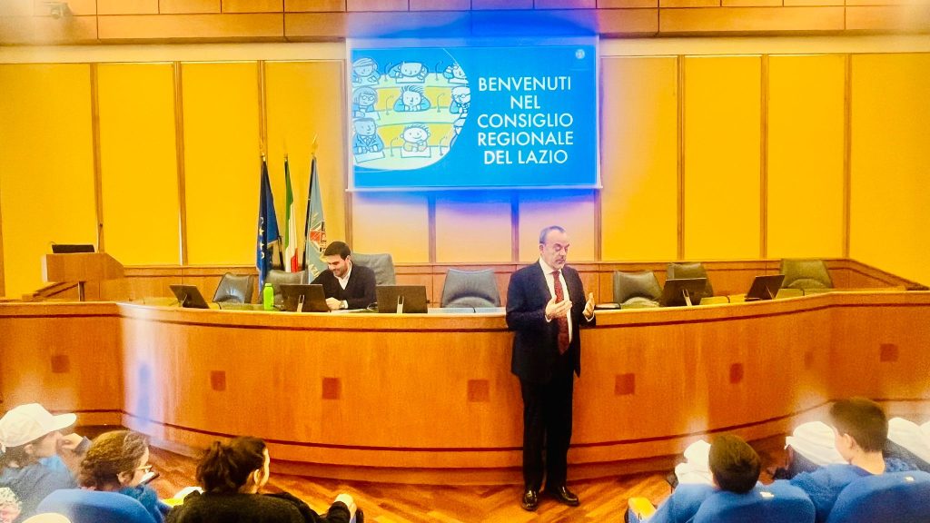 Regione Lazio, gli alunni della I.C. Salvo d'Acquisto di Cerveteri in visita alla Pisana