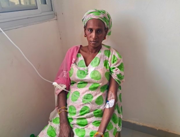 Madri in fila, bambini in braccio. Tanti grandi occhi pieni di fiducia che ti chiedono aiuto