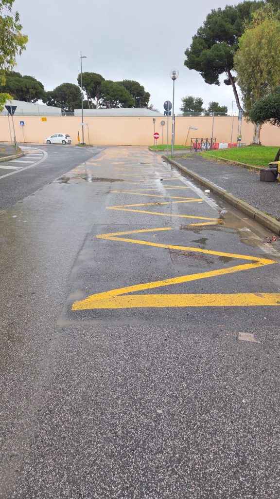 Vigili del Fuoco di Cerveteri, istituita una corsia d’emergenza su Largo Roma per i mezzi di soccorso